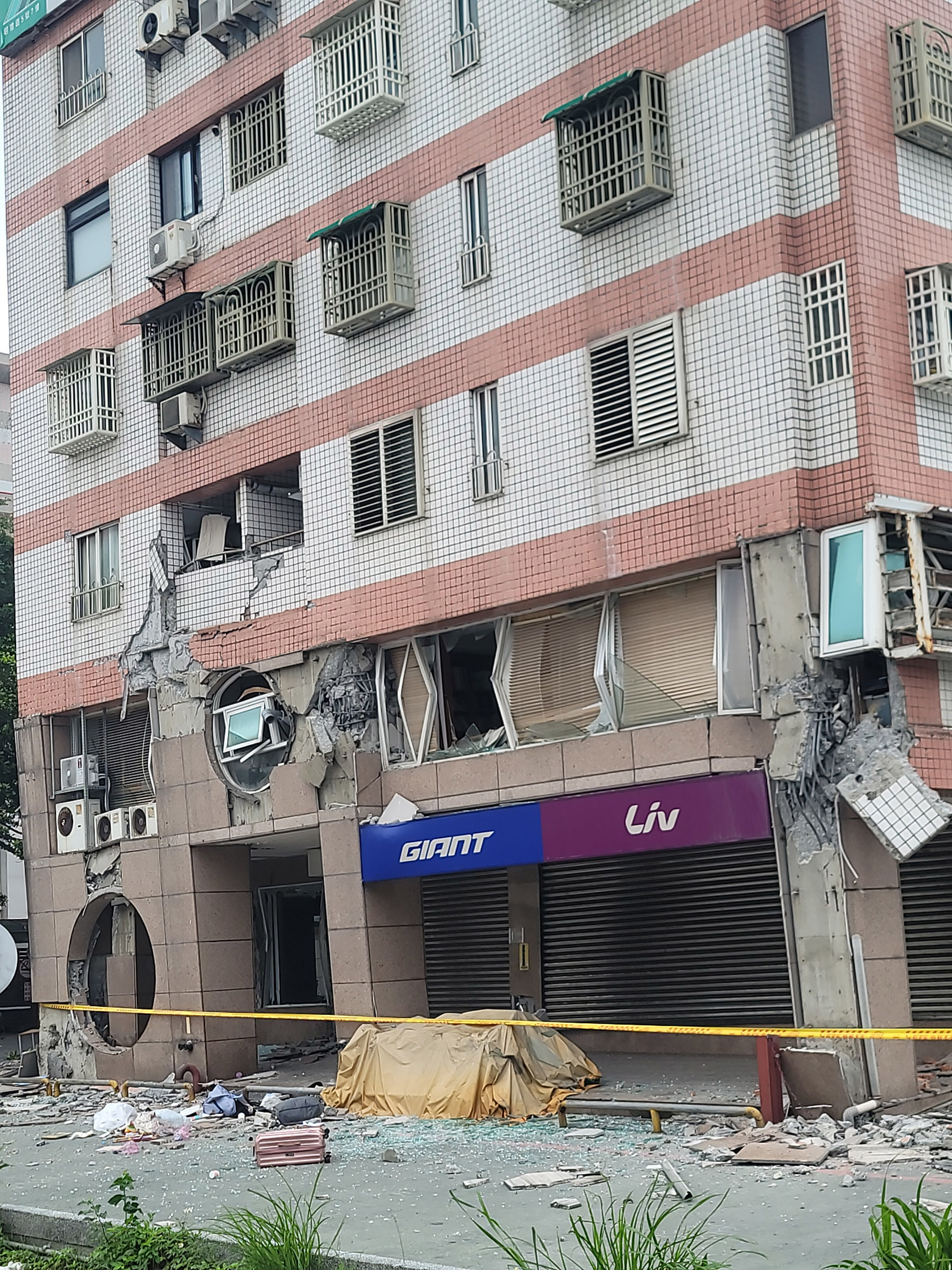 Discontinuité entre le premier et le deuxième étage